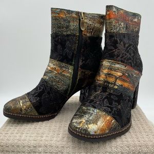SOLD!!! L’Artiste Spring Step Whitney Size 7 Boots